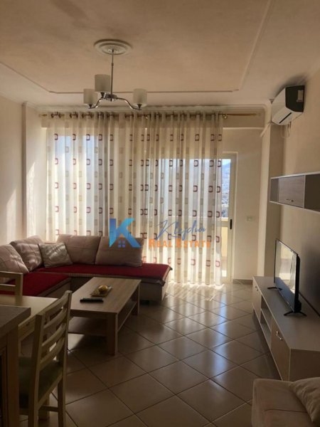 Tirane, jap me qera apartament 2+1+Ballkon Kati 7, 108 m² 550 € (Te Ura e Nisharakut)