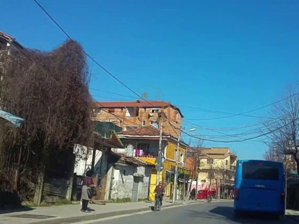 Tirane, shitet apartament 2+1 Kati 1, 116 m² 
