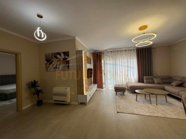 Tirane, shitet apartament duplex 2+1+Aneks+Ballkon Kati 3, 108 m² 230.000 € (Kopshti Zoologjik)