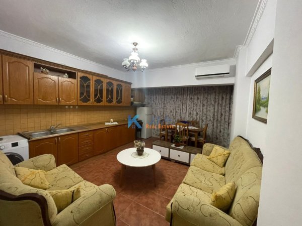 Tirane, jap me qera apartament 2+1+Ballkon Kati 7, 70 m² (Don Bosko)