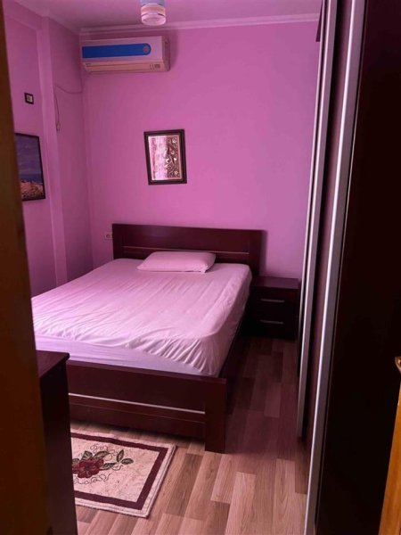 Tirane, jepet me qera apartament 2+1 Kati 3, 80 m² 500 € (rruga Rrapo Hekali)