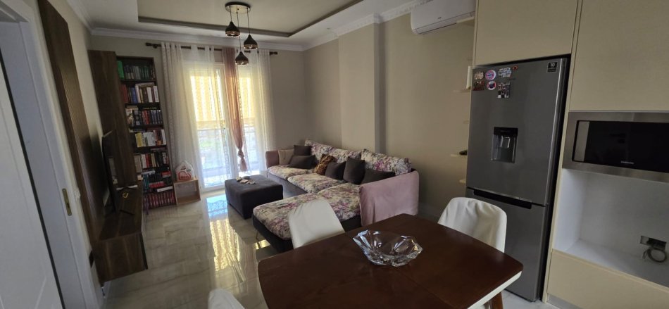 Tirane, jepet me qera apartament 1+1+Ballkon Kati 5, 70 m² 400 € (amerikan 2)