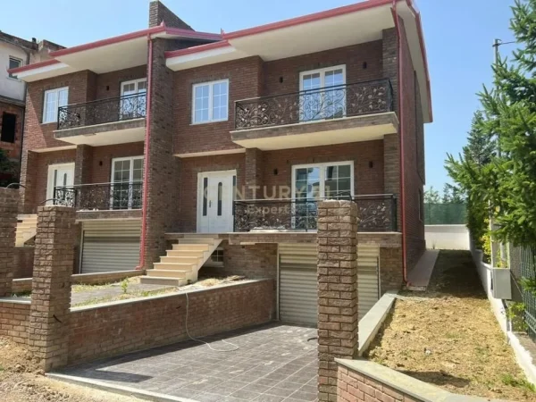 Tirane, shes Vile 2 Katshe Kati 2, 271 m² 750.000 € (sauk)