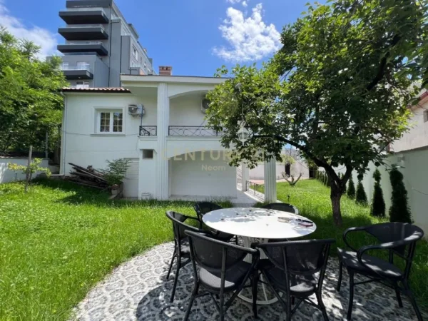Tirane, shes Vile 2 Katshe Kati 1, 360 m² 470.000 € (Sauk)