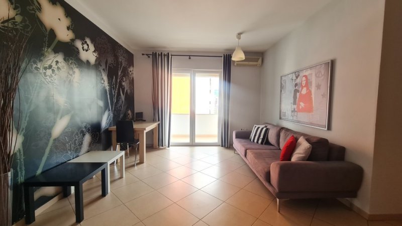 Tirane, Apartament per shitje 1+1 Kati 4, 75 m² 150.000 € (Deliorgji)