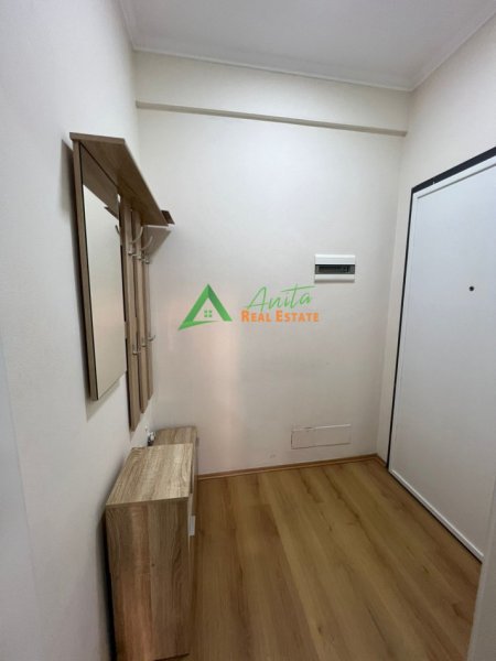 Tirane, jepet me qera apartament 1+1+Aneks+Ballkon Kati 3, 85 m² 600 € (Fusha e Aviacionit)