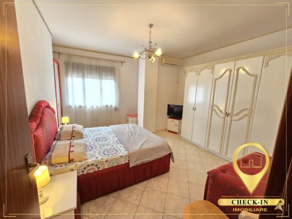 Tirane, jepet me qera apartament 2+1 Kati 8, 87 m² 650 € (Rruga Kavajes, G- Kam Center)