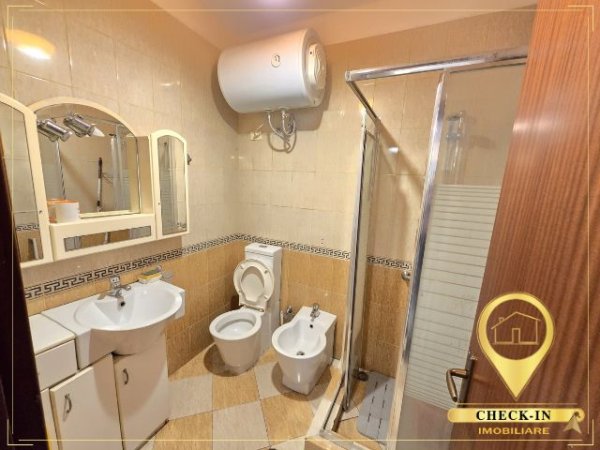 Tirane, jepet me qera apartament 2+1 Kati 8, 87 m² 650 € (Rruga Kavajes, G- Kam Center)