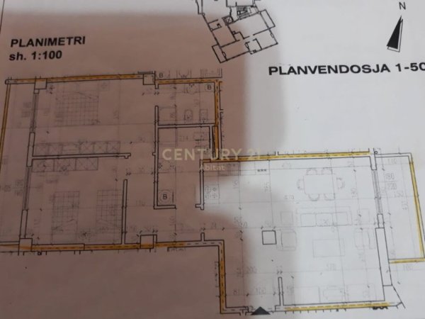 Tirane, jepet me qera zyre Kati 1, 120 m² 1.000 € (Atsh)