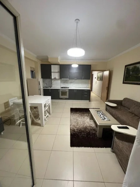 Tirane, jepet me qera apartament 2+1 Kati 4, 78 m² 500 € (Brryli)