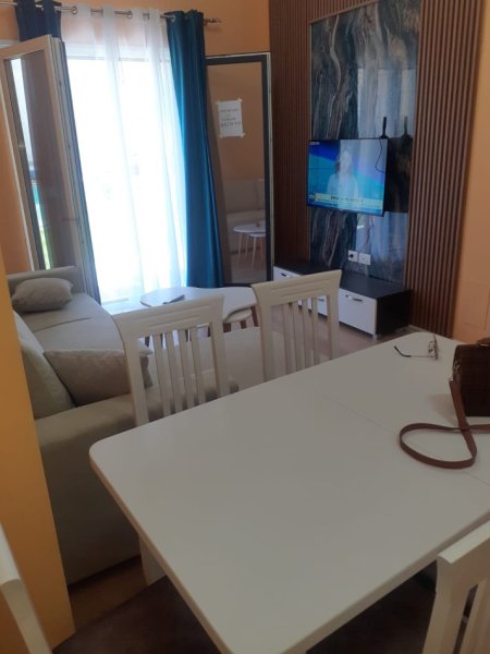 Shqiperi, jepet me qera apartament 2+1+Ballkon Kati 1, 94 m² 600 € (KODRA E DIELLIT)