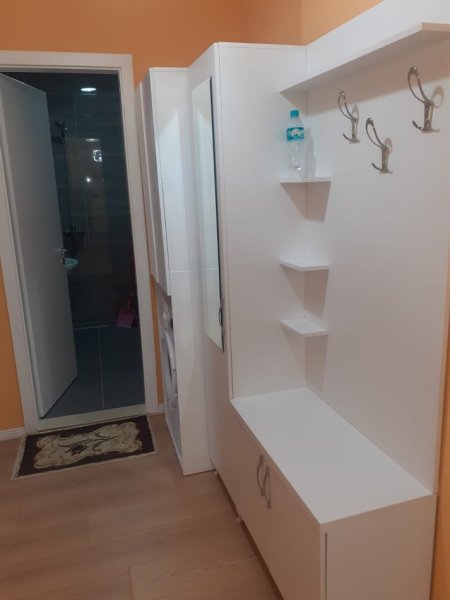 Shqiperi, jepet me qera apartament 2+1+Ballkon Kati 1, 94 m² 600 € (KODRA E DIELLIT)