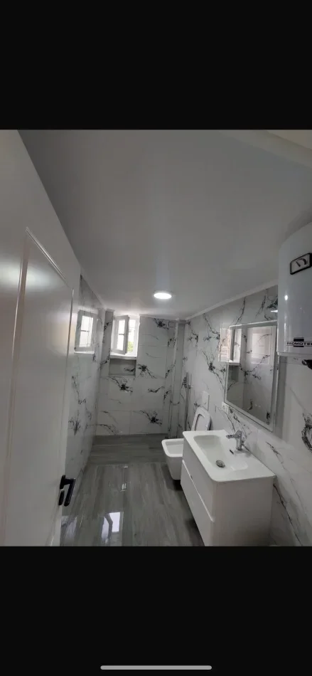 Apartament 2+1 per shitje tek Harry Fultz.