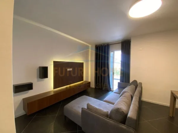 Tirane, shitet apartament 2+1+Ballkon Kati 2, 112 m² 145.000 € (Fresk)