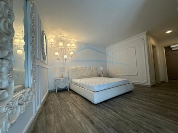 Tirane, jepet me qera Vile 2 Katshe , 200 m² 2.700 € (Long Hill Residence)