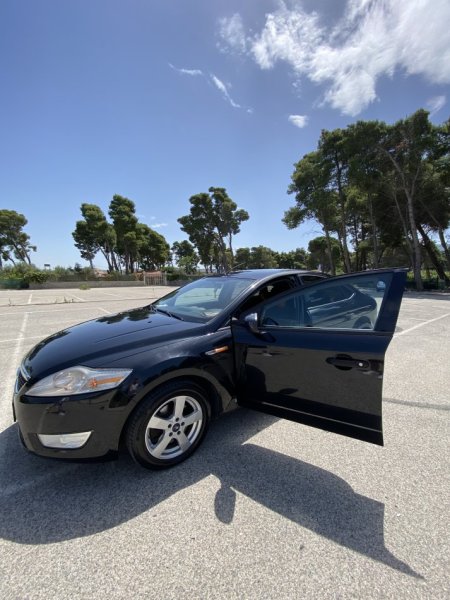 Tirane, shitet makine Ford Mondeo Nafte, e zeze manuale Kondicioner 275.000 km 4.300 €