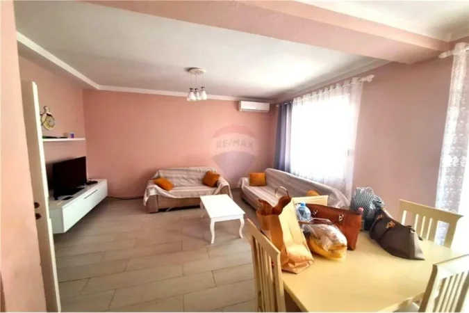 Tirane, jepet me qera apartament Kati 2, 88 m² 400 € 