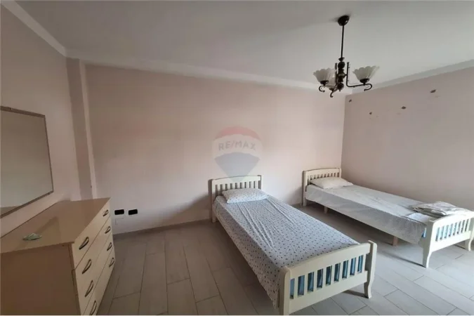 Tirane, jepet me qera apartament Kati 2, 88 m² 400 € 