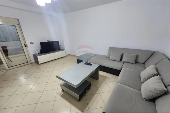 Tirane, shitet apartament 1+1 , 70 m² 110.000 € (Rruga Idriz Dollaku)