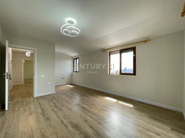 Tirane, shitet apartament 1+1 , 53 m² 72.000 € 