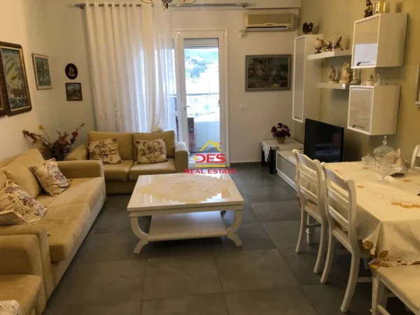 Vlore, shitet apartament 2+1 Kati 9, 103 m² 154.500 € (Transballkanike)