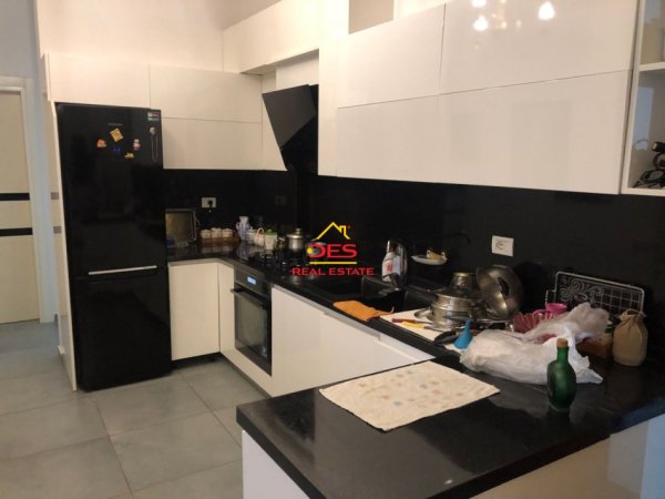 Vlore, shitet apartament 2+1 Kati 9, 103 m² 154.500 € (Transballkanike)
