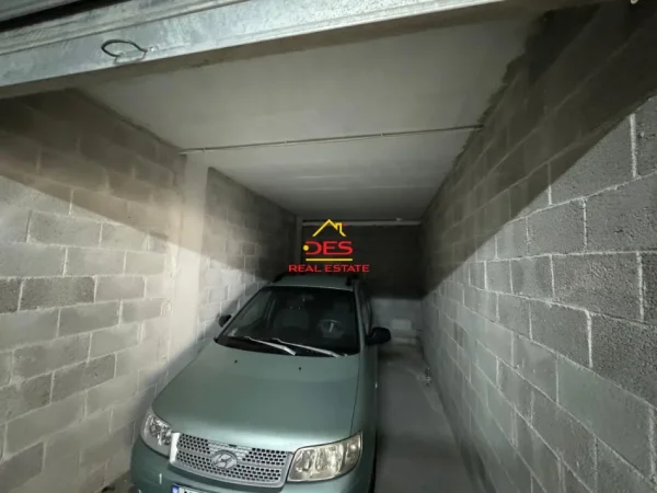 Vlore, shitet garazh Kati -1, 41 m² 34.000 € (Rruga Gjergj Kastrioti)
