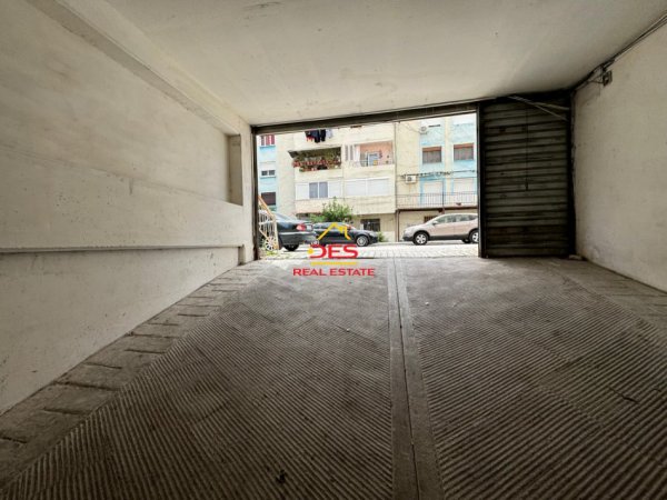 Vlore, shitet garazh Kati -1, 41 m² 34.000 € (Rruga Gjergj Kastrioti)
