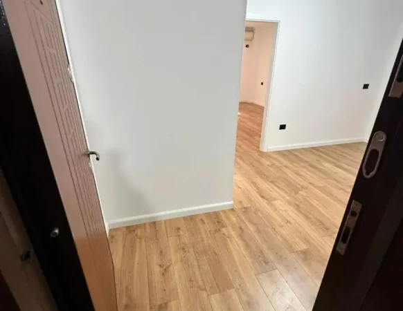 Tirane, shes apartament 2+1+Aneks+Ballkon Kati 3, 101 m² 155'000 € (RR: Ndre Mjeda; ISH PARKU)