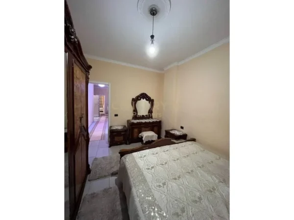 Tirane, jepet me qera apartament 2+1 Kati 6, 70 m² 500 € (Kopshti Botanik)