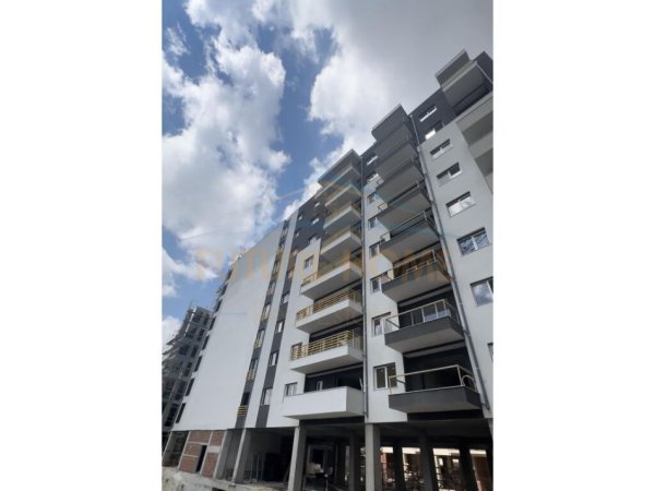 Tirane, shitet apartament 1+1+Aneks+Ballkon Kati 4, 79 m² 110.390 € (RRUGA DRITAN HOXHA)