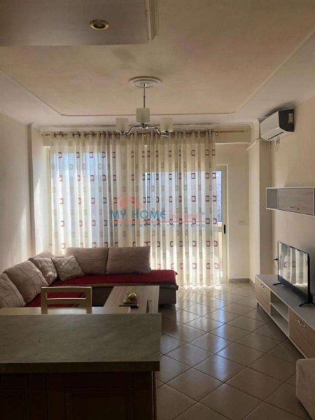 Tirane, shitet apartament 2+1+Ballkon Kati 7, 117 m² 210.600 € (Rruga e Kavajes)