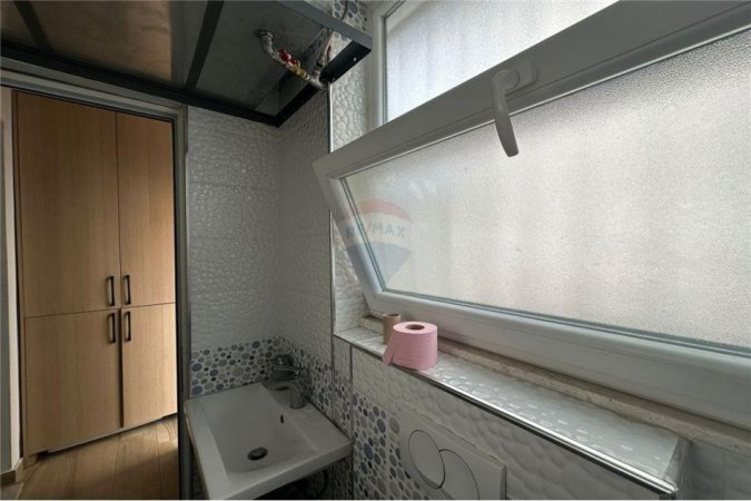 Tirane, jepet me qera apartament 2+1+Ballkon Kati 1, 70 m² 500 € (21 Dhjetori)