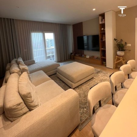 Tirane, shitet apartament 2+1 Kati 11, 137 m² 200.000 € (Ish-Fusha e Aviacionit, Tiranë)