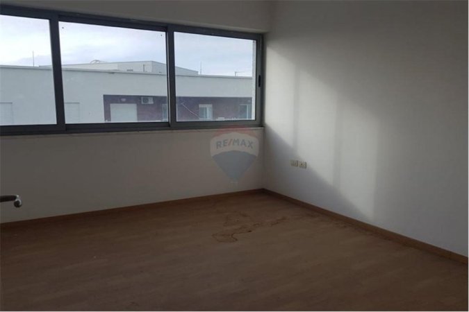 Tirane, shitet apartament 3+1 Kati 8, 118 m² 163.000 € (Concord Center - Tregu i Madh - Rruga 5 Maji)