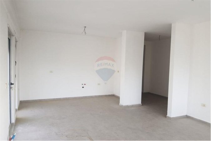 Tirane, shitet apartament 3+1 Kati 8, 118 m² 163.000 € (Concord Center - Tregu i Madh - Rruga 5 Maji)