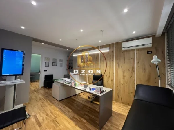 Ambient Biznesi Modern me qira pranë Gjykatës së Rrethit, Ish-Ekspozita në Qira 1050 €!