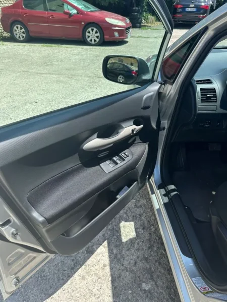 Toyota Auris Nafte 1.4 automatik