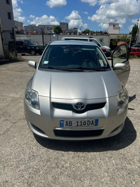 Toyota Auris Nafte 1.4 automatik