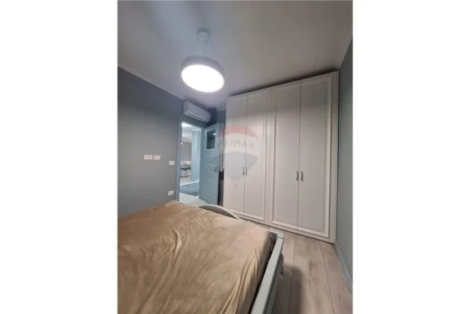 Tirane, jepet me qera apartament 2+1 , 85 m² 700 € (Rruga e Elbasanit)