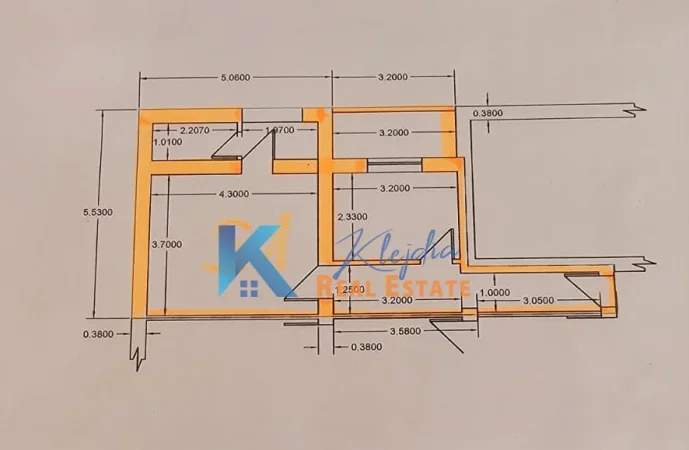 Tirane, shes apartament 1+1+Ballkon Kati 3, 51 m² 102.000 € (Xhamia e Tabakeve)