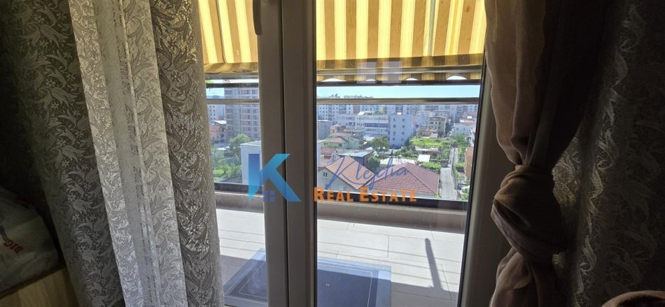 Tirane, jepet me qera apartament 1+1 Kati 5, 70 m² 400 € (Rruga e Dibres, afer Spitalit Amerikan 2)