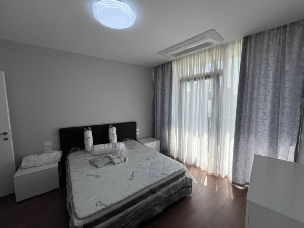 Tirane, jepet me qera apartament 1+1 Kati 4, 72 m² 900 € (LAKE VIEW RESIDENCE)