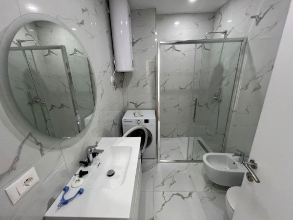 Tirane, jepet me qera apartament 1+1 Kati 4, 72 m² 900 € (LAKE VIEW RESIDENCE)