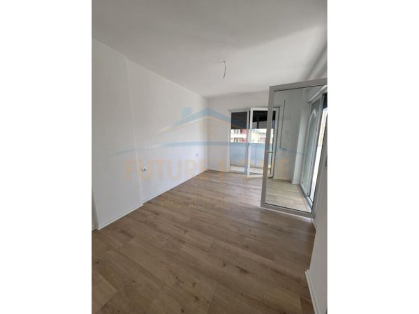 Tirane, shitet apartament 2+1+Ballkon Kati 5, 123.410 € (teodor keko Rezidenca Aos)