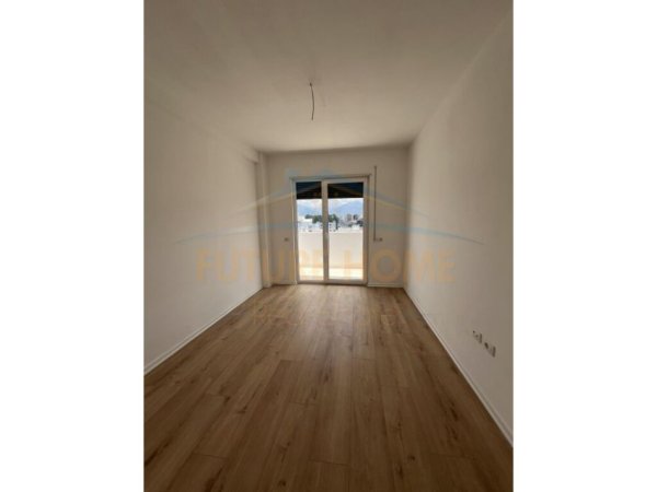 Tirane, shitet apartament 2+1+Ballkon Kati 5, 123.410 € (teodor keko Rezidenca Aos)