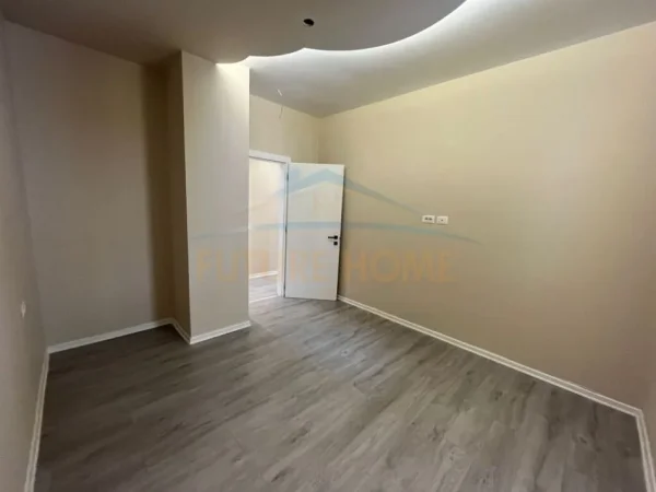 Tirane, shitet apartament 2+1+Aneks+Ballkon Kati 4, 133 m² 172.000 € (GRAND GALLERY,YZBERISHT)