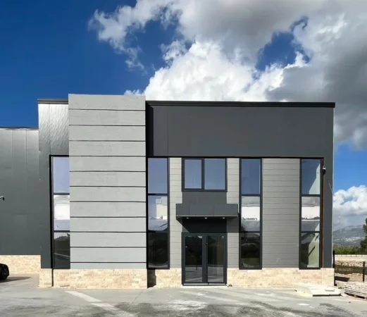 Tirane, jepet me qera magazine Kati 0, 1.100 m² 5.000 € (Fushe-Preze)