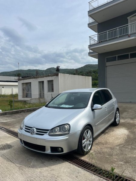 Elbasan, shes makine GOLF 5 automat Nafte, automatik Kondicioner 230.000 km