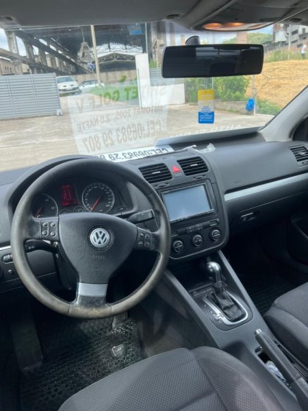 Elbasan, shes makine GOLF 5 automat Nafte, automatik Kondicioner 230.000 km